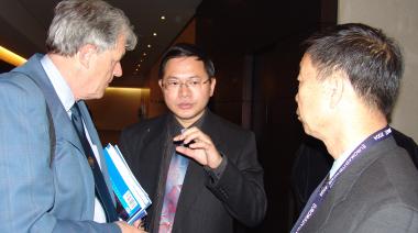 Prof. MA Shining (right) and Prof. YOU Guangrong<BR>
 Chinese Mechanical Engineering Society (CMES), Beijing