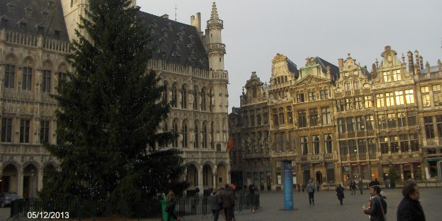 Christmas tree - Grande place, Bruxelles.